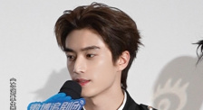 当晚，“小李子”莱昂纳多·迪卡普里奥、威廉·达福、劳拉·邓恩、佩内洛普·克鲁兹、朱丽安·摩尔、娜塔莉·波特曼，还有今年让全 把最佳男女演员改了！